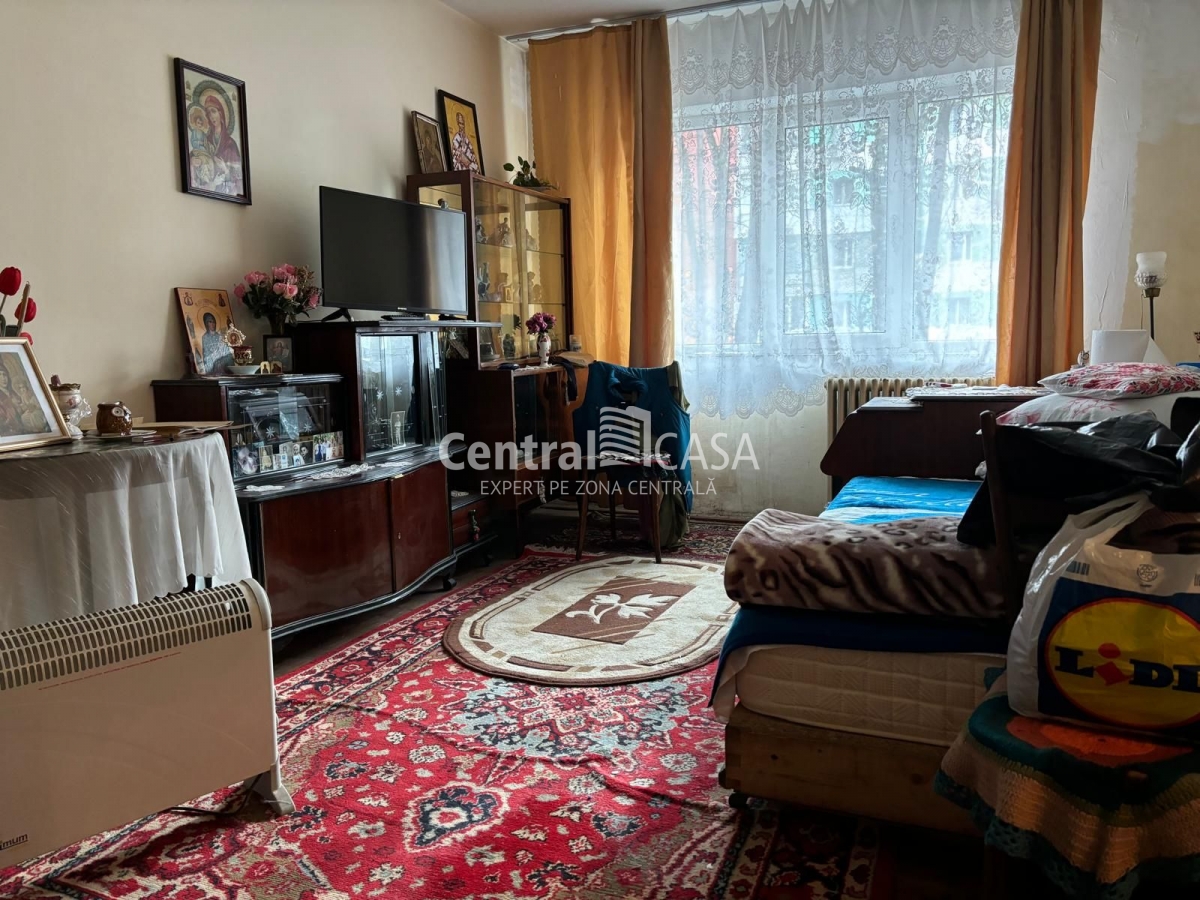 Apartament de vânzare cu 3 camere, Centru Civic